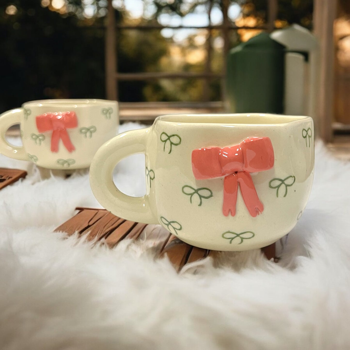 Side Bow Mugs